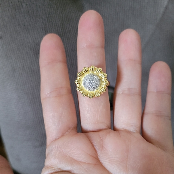 Cote d'Argent Sunflower🌻 Ring💍 - Picture 3 of 16
